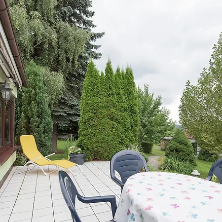 Semesterbostad Detached Holiday Home In Moschwitz Saxony With Private Terrace