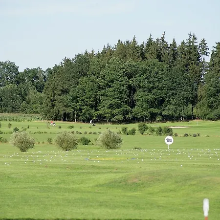 Detached Holiday Home In Moschwitz Saxony With Private Terrace Semesterbostad *